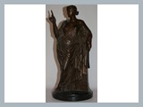 
Bronzefigur einer jungen Dame auf rundem Marmorsockel, sign. "M. Louvre", Art-Deko-Bildhauer um 1920/25
Höhe: 41 cm